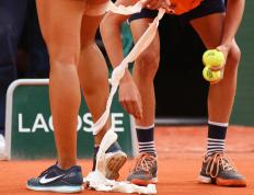 纽卡斯尔训练开放日；今晨调整名单引欢呼；欧联在即；心理建设被强调(纽卡斯尔现任主教练)